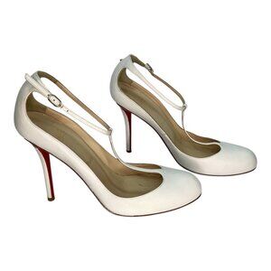 Christian Louboutin White Pumps with Red Soles